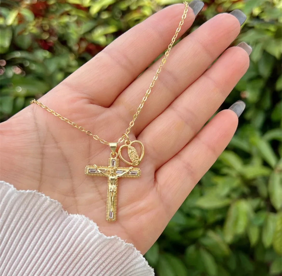 CRUZ Y VIRGEN DE LA ALT